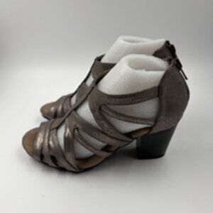 Easy Street Amaze Pewter Metallic Dress Sandals with Block Heel Size 5M
